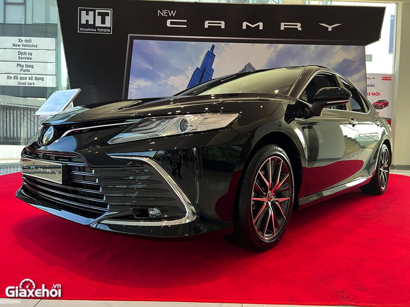 gia xe toyota camry 2022 2 5hv giaxehoi vn 5 So sánh Toyota Camry 2.5Q 2022 với Vinfast Lux A2.0 cao cấp 2022
